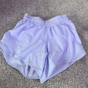 lululemon baby blue hotty hot shorts